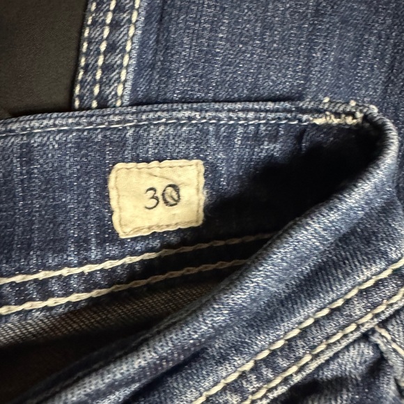 Buckle BKE Culture 24’ crop with 3’’ cuff dark wash jeans size 30 - Picture 3 of 10